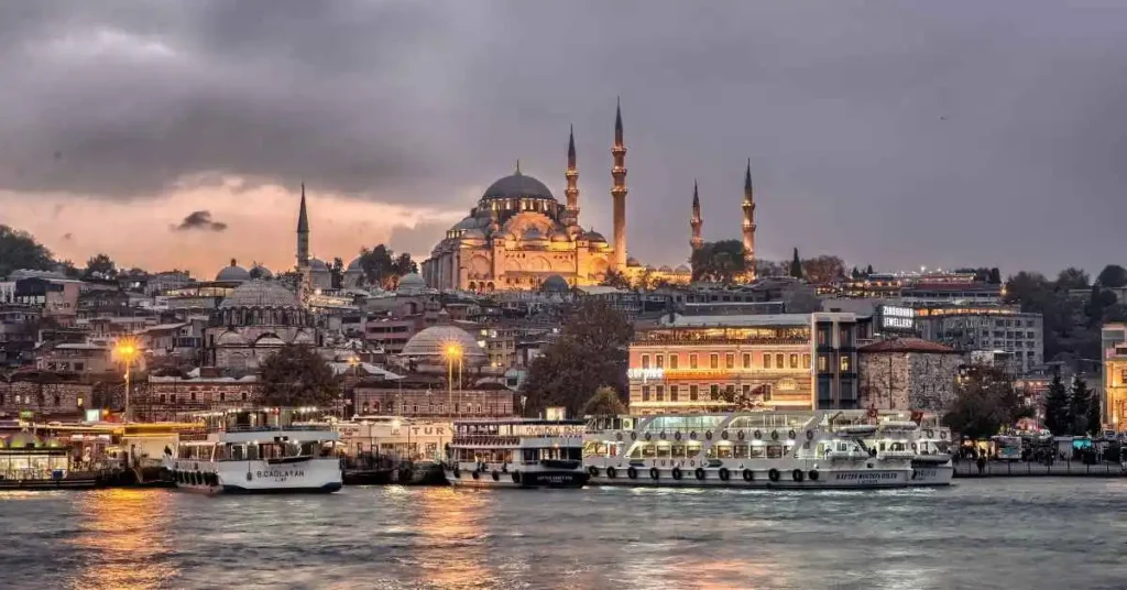 Istanbul WhatsApp Group Link