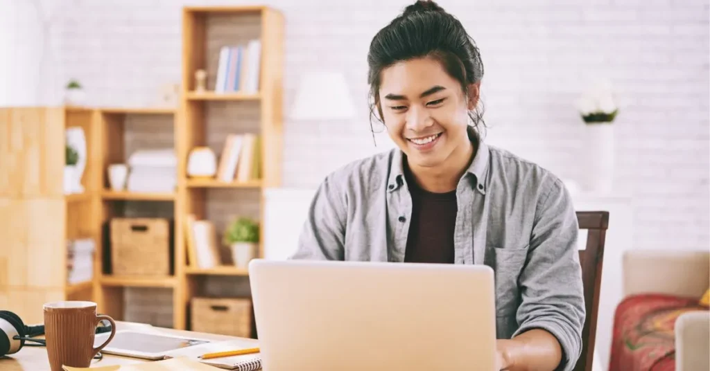 Join freelancing WhatsApp group for daily remote job updates